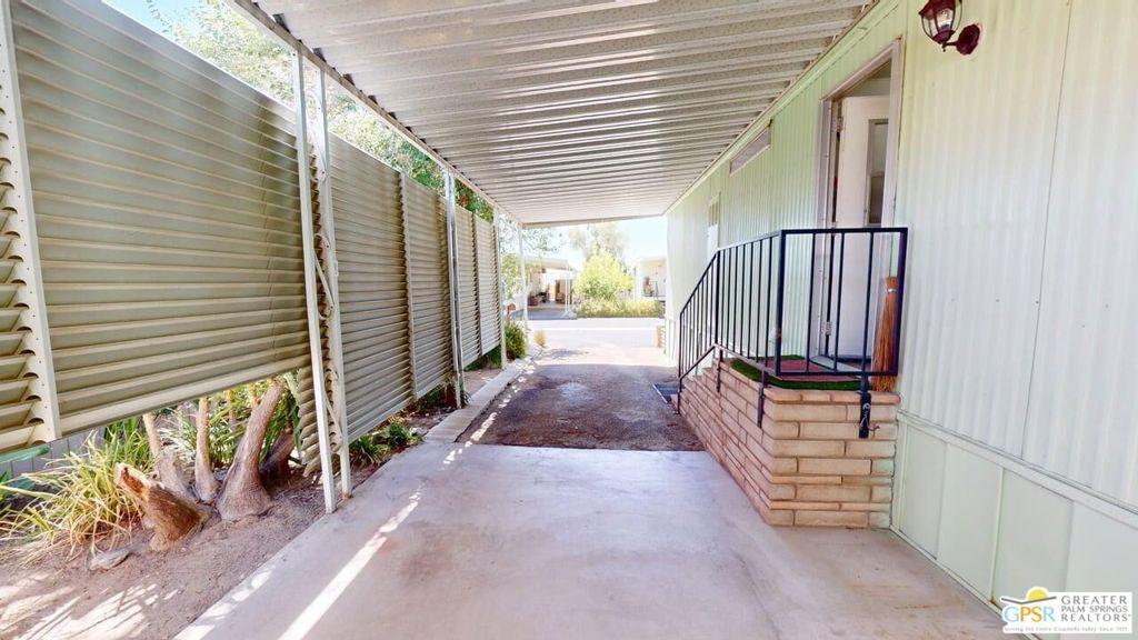 18555 Roberts Road 59 Property Photo 67