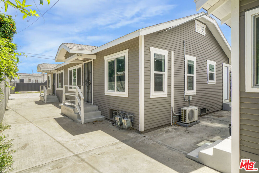 1254 Exposition Boulevard Property Photo 2