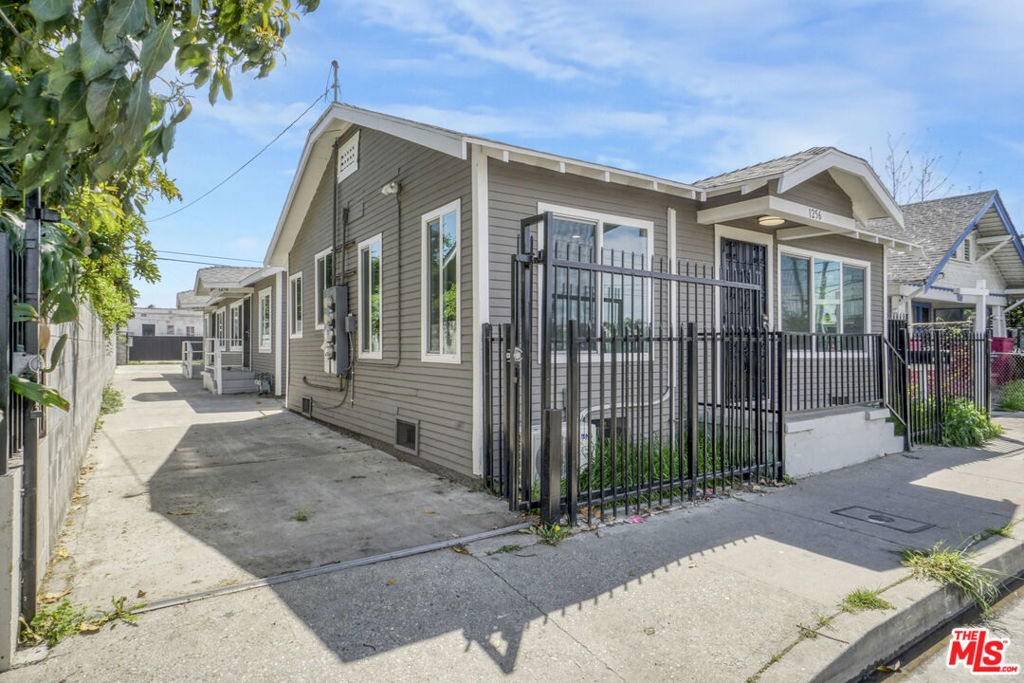1254 Exposition Boulevard Property Photo 3