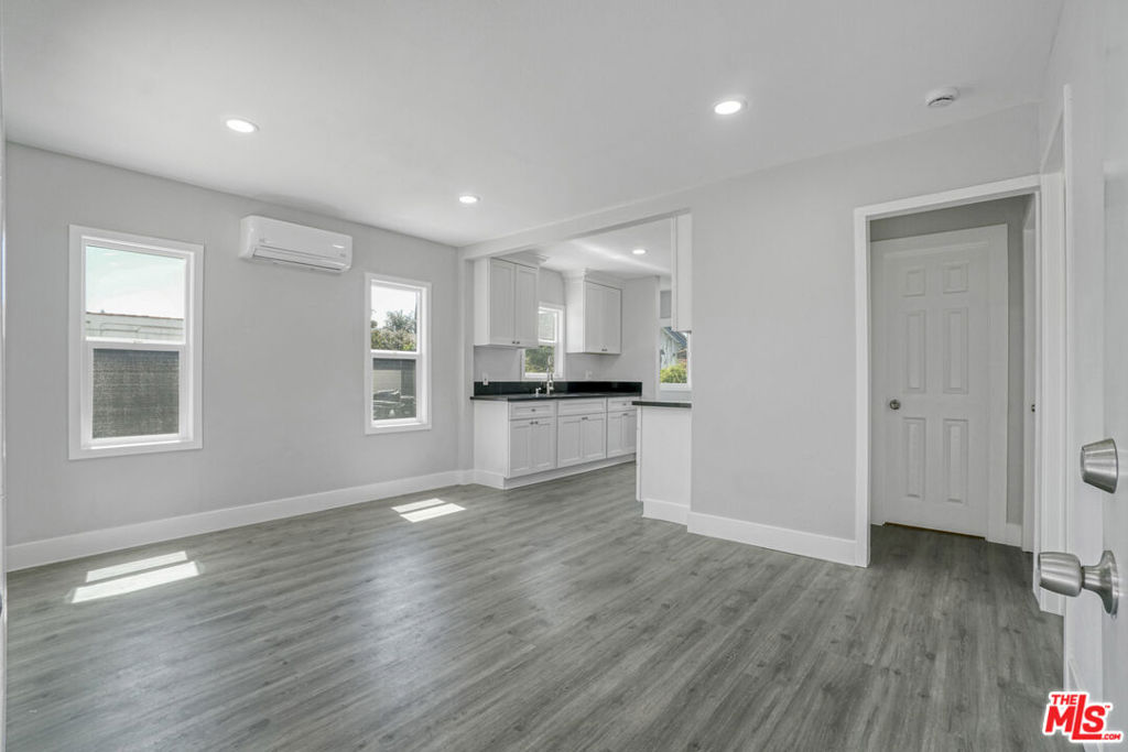 1254 Exposition Boulevard Property Photo 9