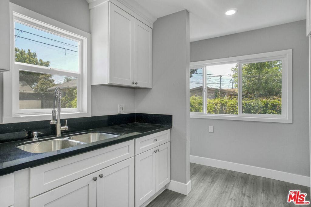 1254 Exposition Boulevard Property Photo 12