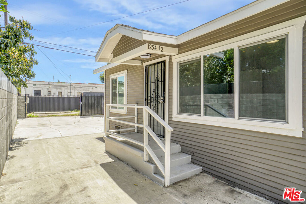 1254 Exposition Boulevard Property Photo 20