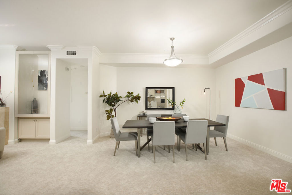 143 N Arnaz Drive 204 Property Photo 10