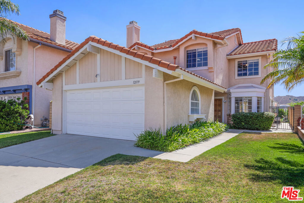12119 Falcon Crest Way Property Photo 1