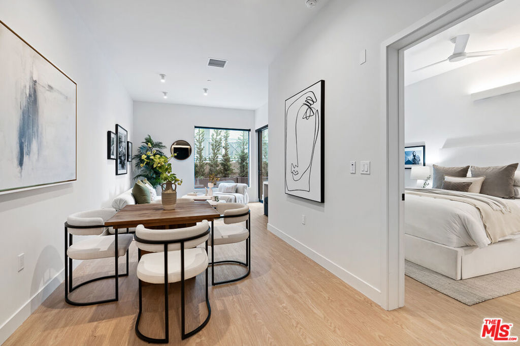 3688 Overland Avenue 702 Property Photo 4