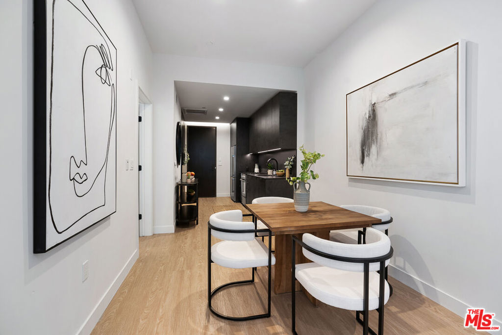 3688 Overland Avenue 702 Property Photo 5