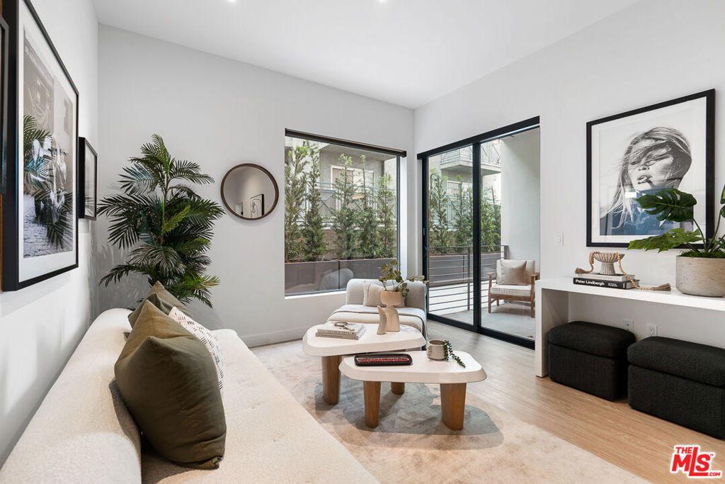 3688 Overland Avenue 702 Property Photo 7