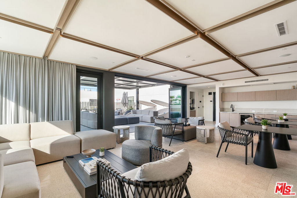 3688 Overland Avenue 702 Property Photo 16