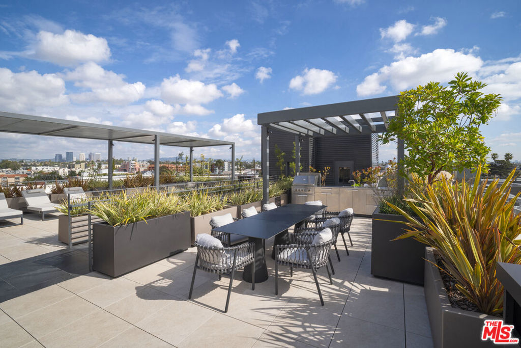 3688 Overland Avenue 702 Property Photo 17