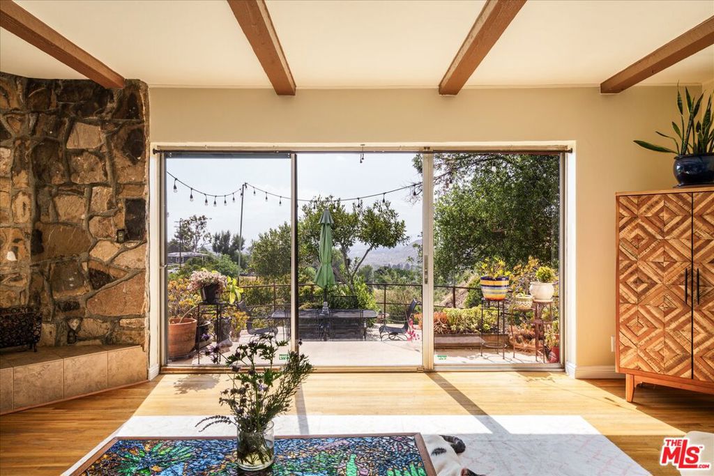 11111 Tujunga Canyon Boulevard Property Photo 1