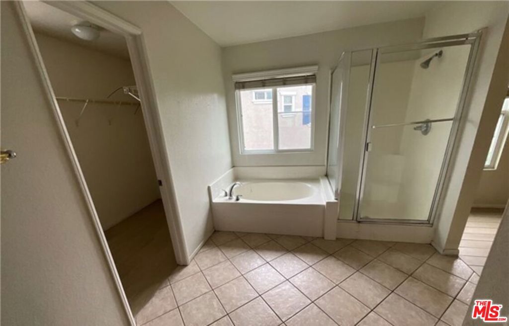 11875 Cedarbrook Place Property Photo 4