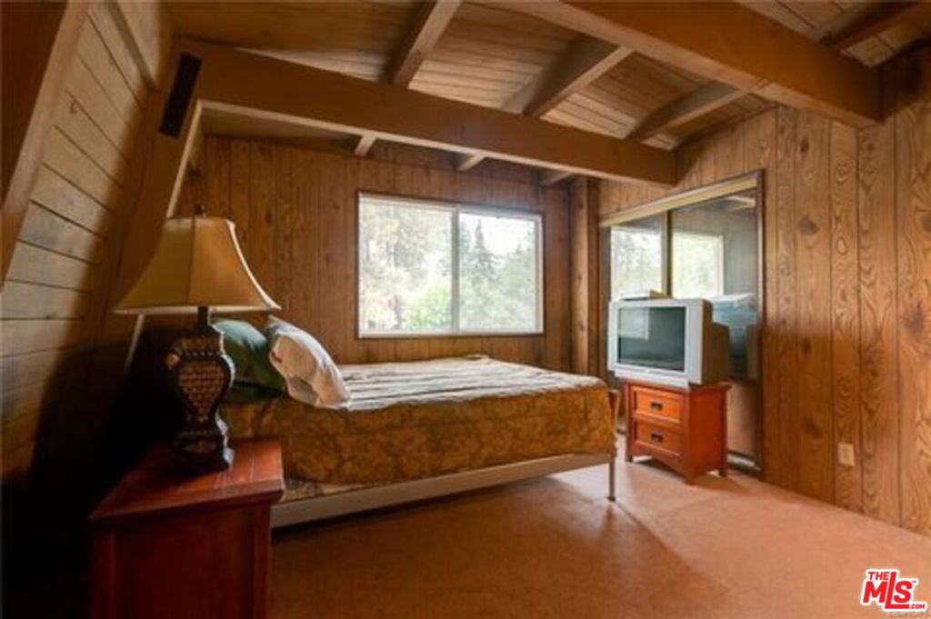40249 Esterly Lane Property Photo 5