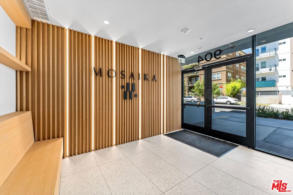 904 S New Hampshire Avenue 204