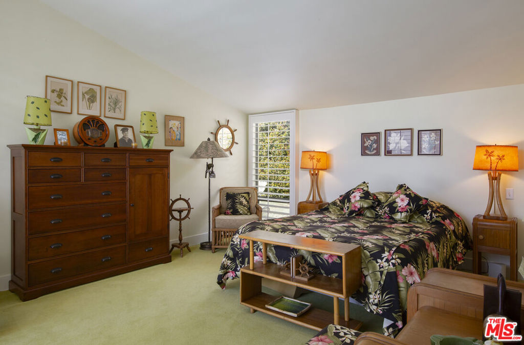 526 Crocker Sperry Drive Property Photo 16