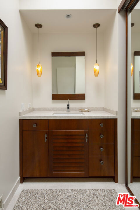 526 Crocker Sperry Drive Property Photo 18