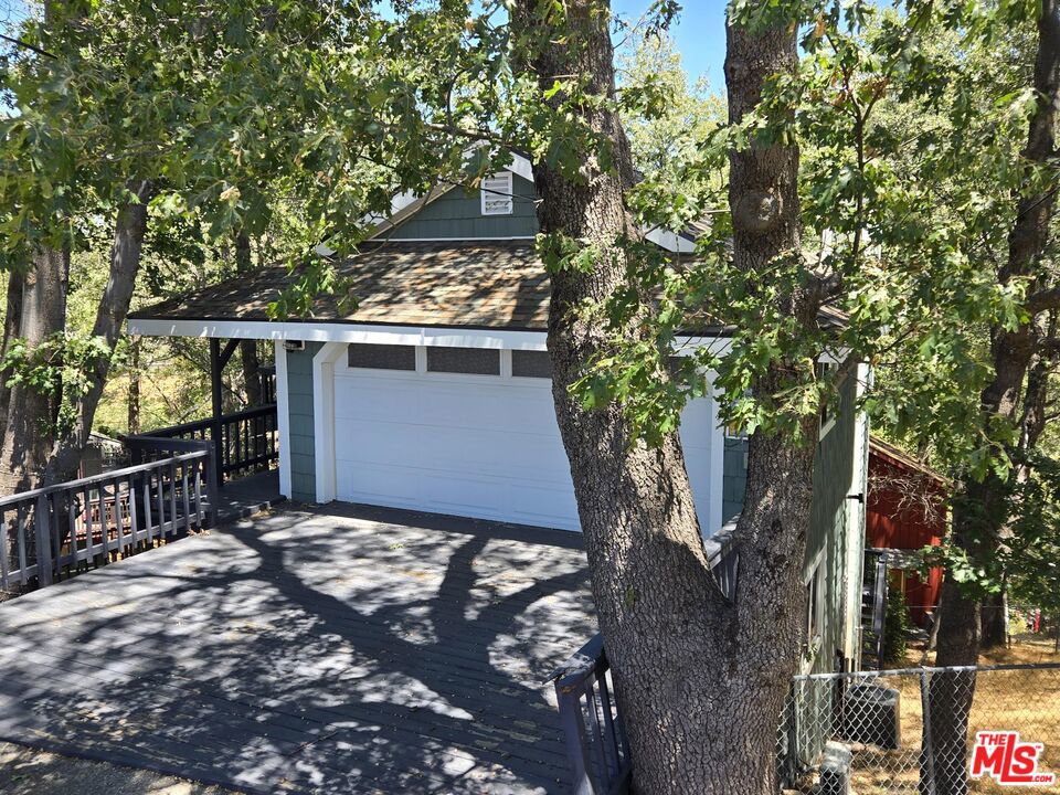 453 Davos Drive Property Photo 3