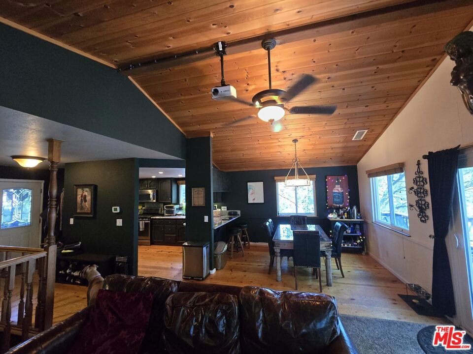 453 Davos Drive Property Photo 11