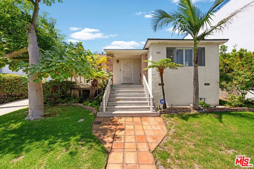 3113 Mountain View Avenue Property Photo 1