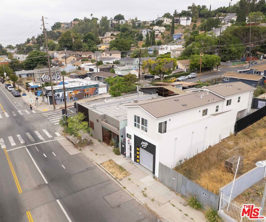 5207 Alhambra Avenue Property Photo 1