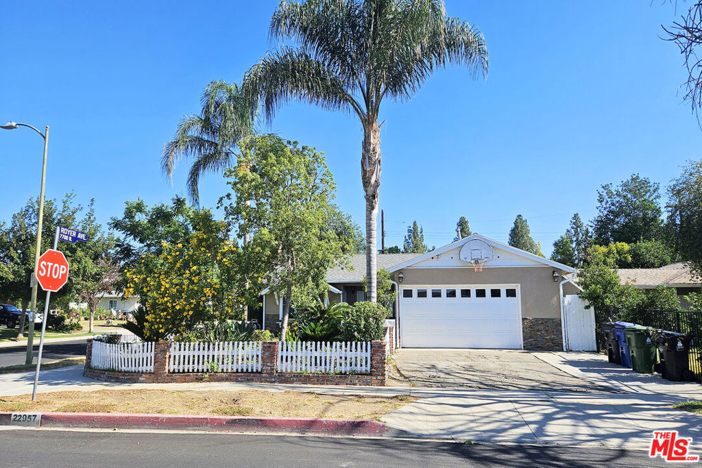 22957 Stagg Street