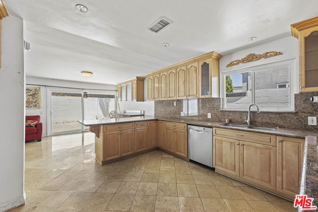 16647 Charmel Lane Property Photo 11