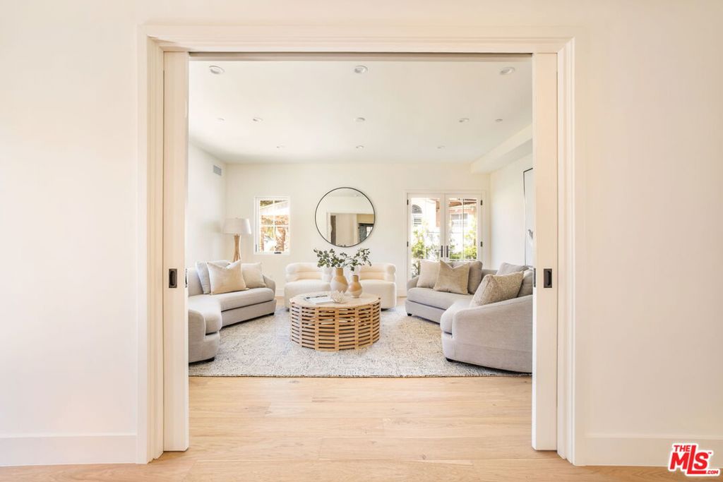 2455 23rd Street Property Photo 5