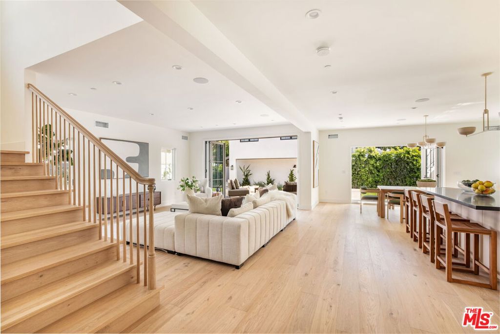 2455 23rd Street Property Photo 13