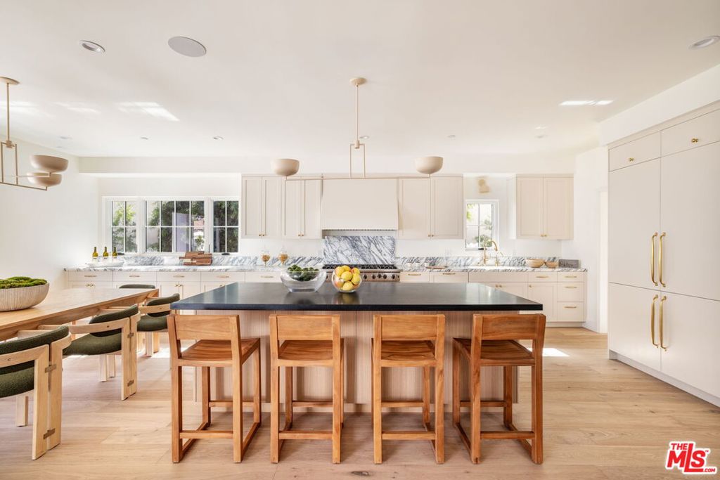 2455 23rd Street Property Photo 16