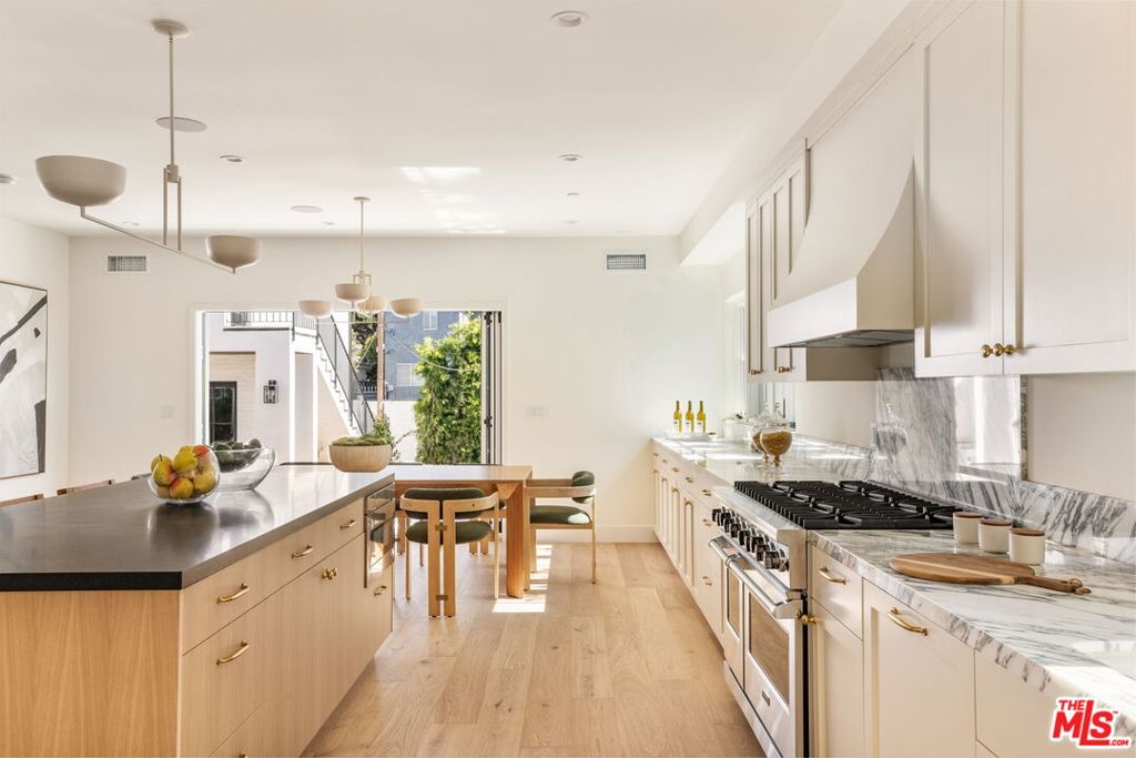 2455 23rd Street Property Photo 22