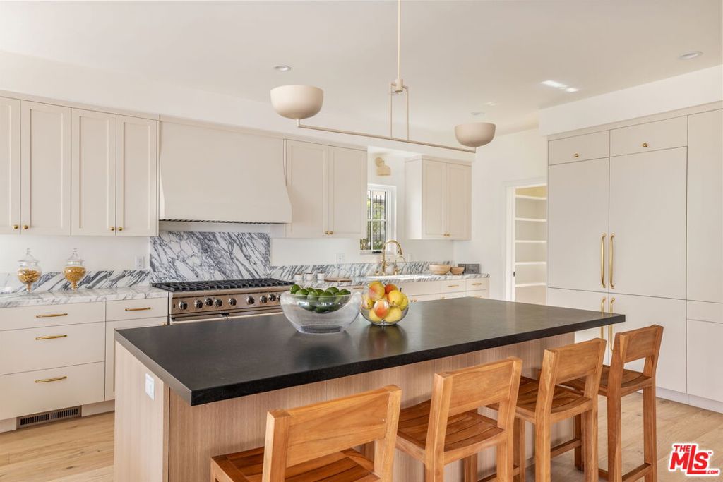 2455 23rd Street Property Photo 24