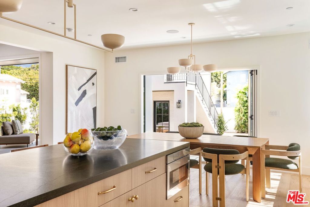 2455 23rd Street Property Photo 25