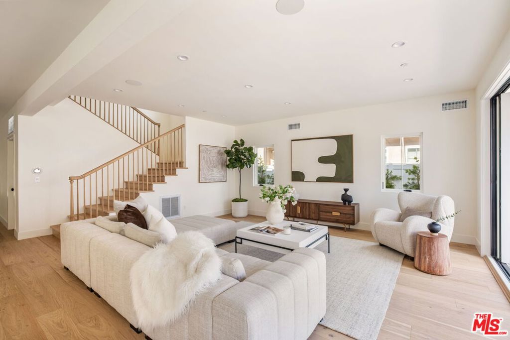 2455 23rd Street Property Photo 40