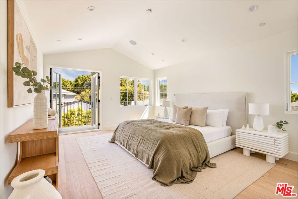 2455 23rd Street Property Photo 43