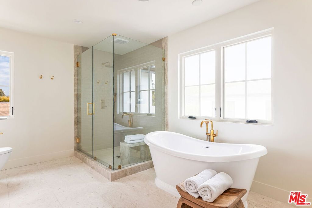 2455 23rd Street Property Photo 46