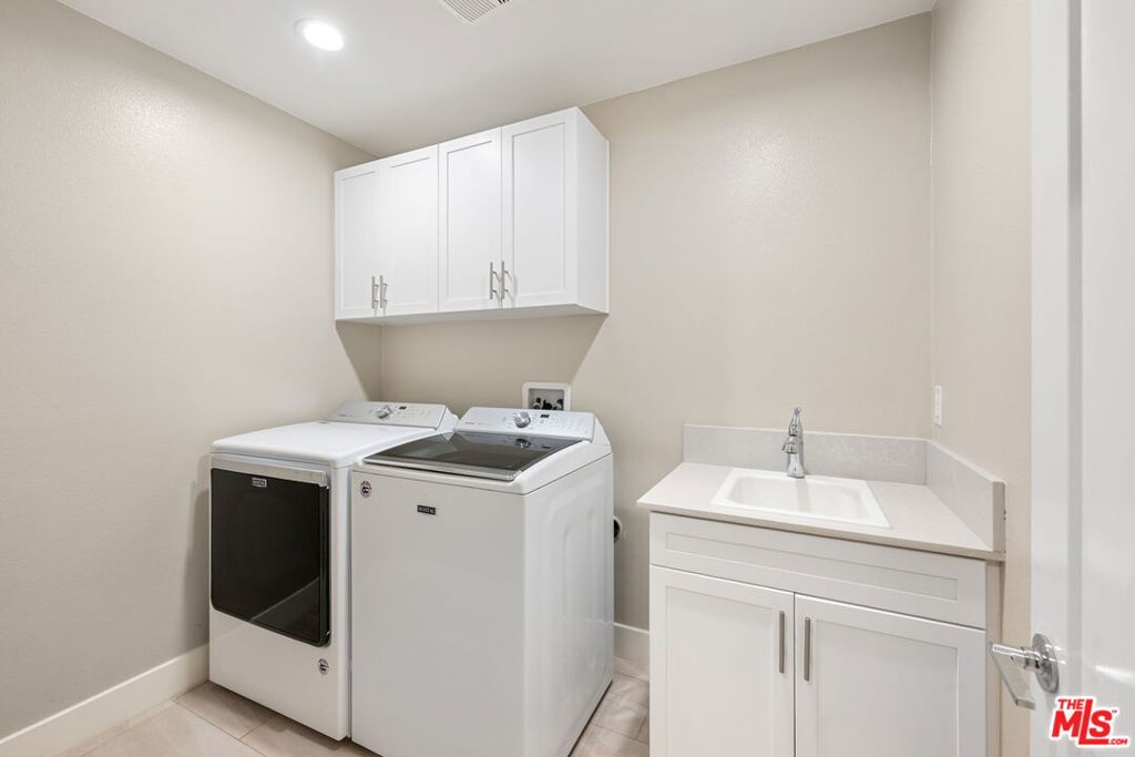 4454 Paxton Place Property Photo 10