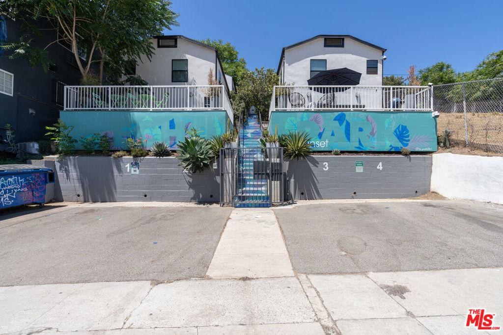 1236 W Sunset Boulevard Property Photo 5
