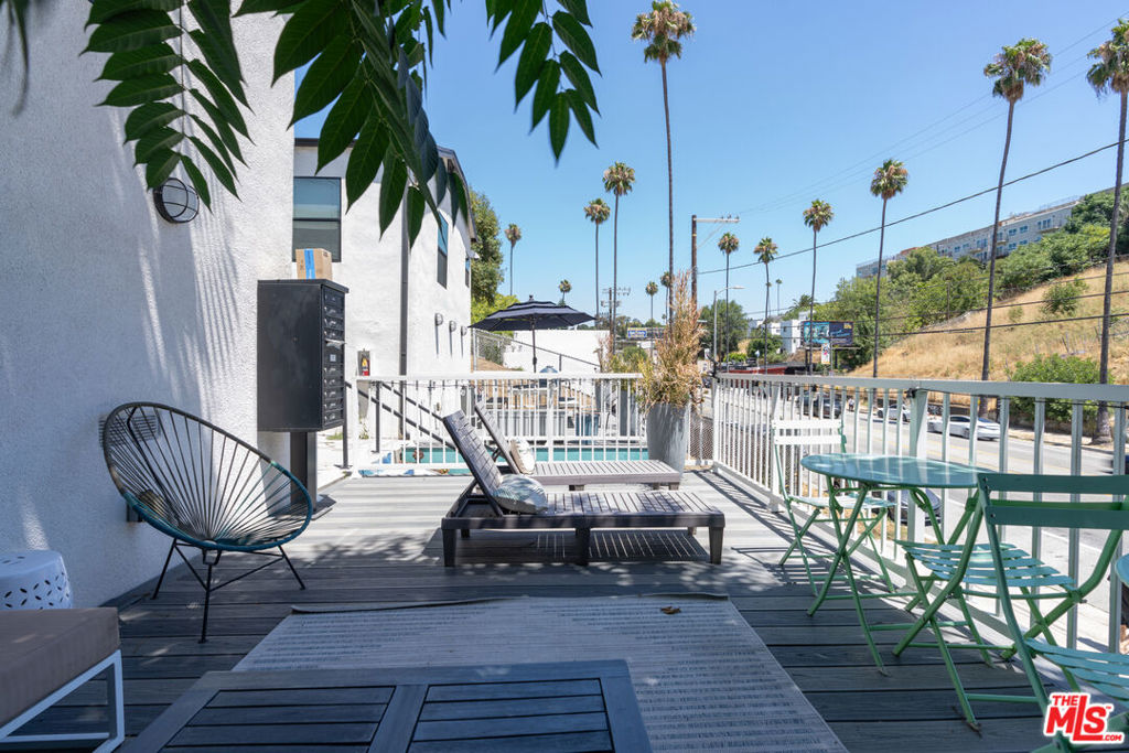 1236 W Sunset Boulevard Property Photo 16