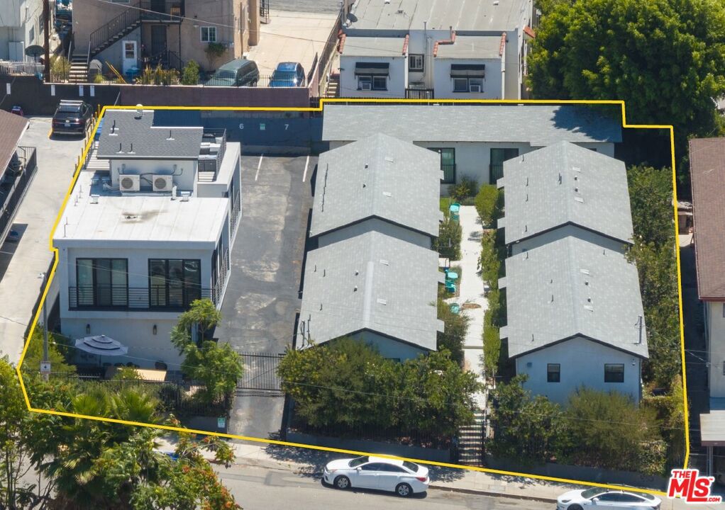 908 Everett Street Property Photo 1