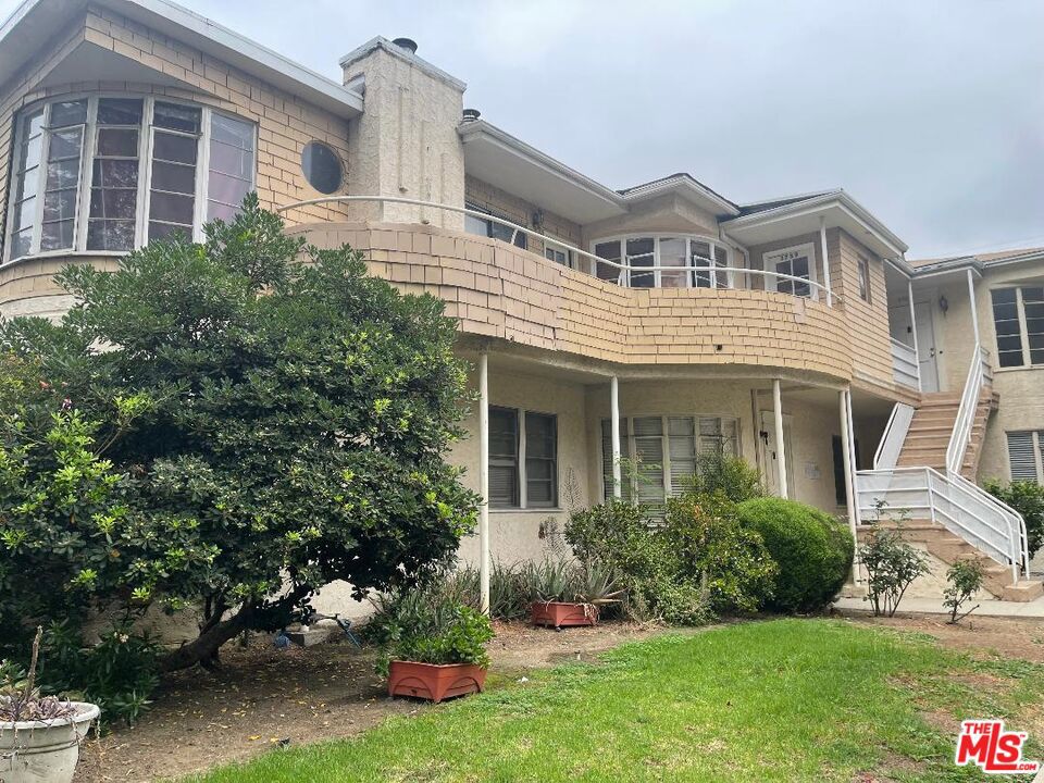 3757 Los Feliz Boulevard Property Photo 1