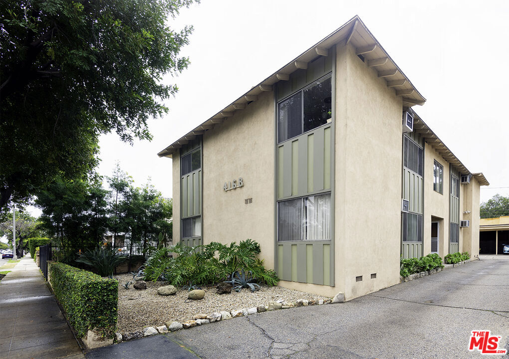 4168 Brunswick Avenue B Property Photo 1