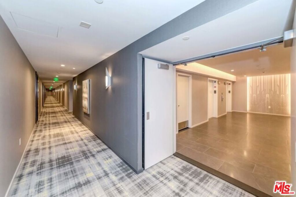 877 Francisco Street 708 Property Photo 11