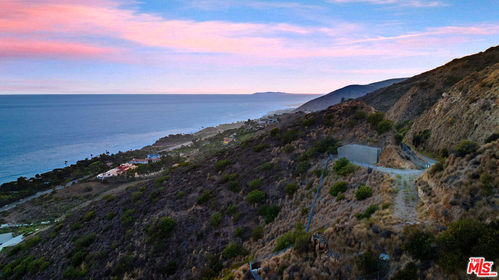 4140 Encinal Canyon Road Property Photo 7