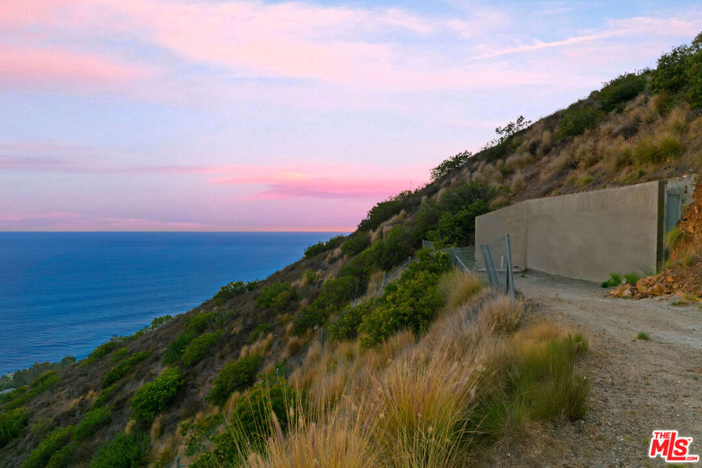 4140 Encinal Canyon Road Property Photo 21