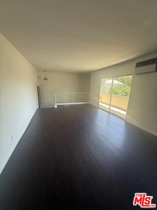 1678 Federal Avenue 3 Property Photo 4