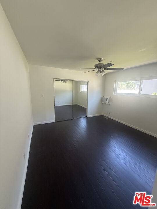 1678 Federal Avenue 3 Property Photo 9