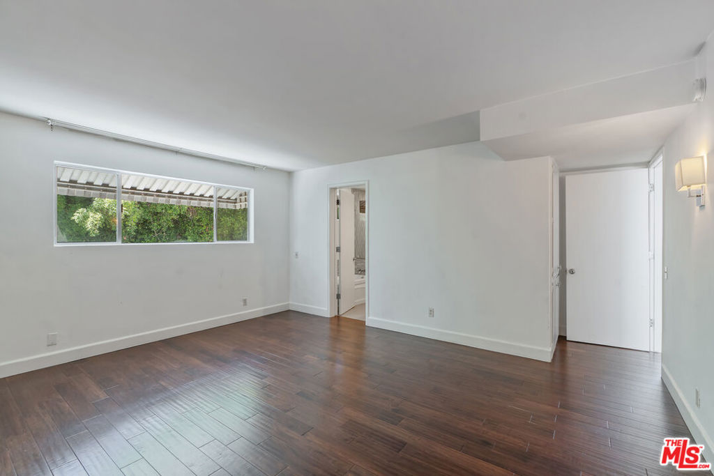 603 N Doheny Drive 2b Property Photo 13