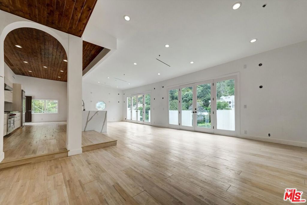 1754 Franklin Canyon Drive Property Photo 23