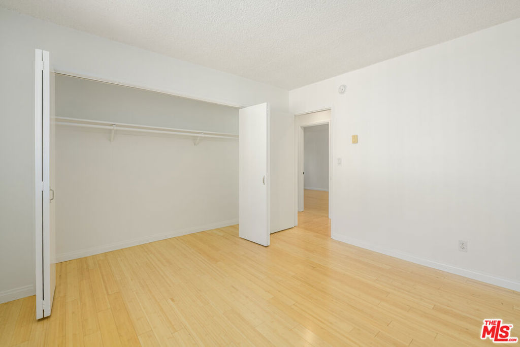 2803 Arizona Avenue 10 Property Photo 9