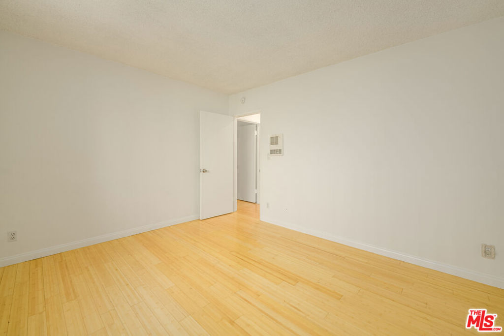 2803 Arizona Avenue 10 Property Photo 13