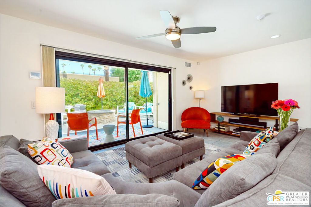 468 N Greenhouse Way Property Photo 1